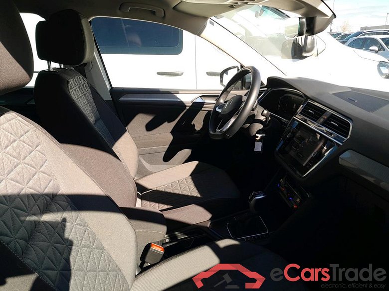 VOLKSWAGEN Tiguan / 2020 / 5P / todoterreno Life 1.4 TSI eHybrid 180kW (245CV) DSG #6