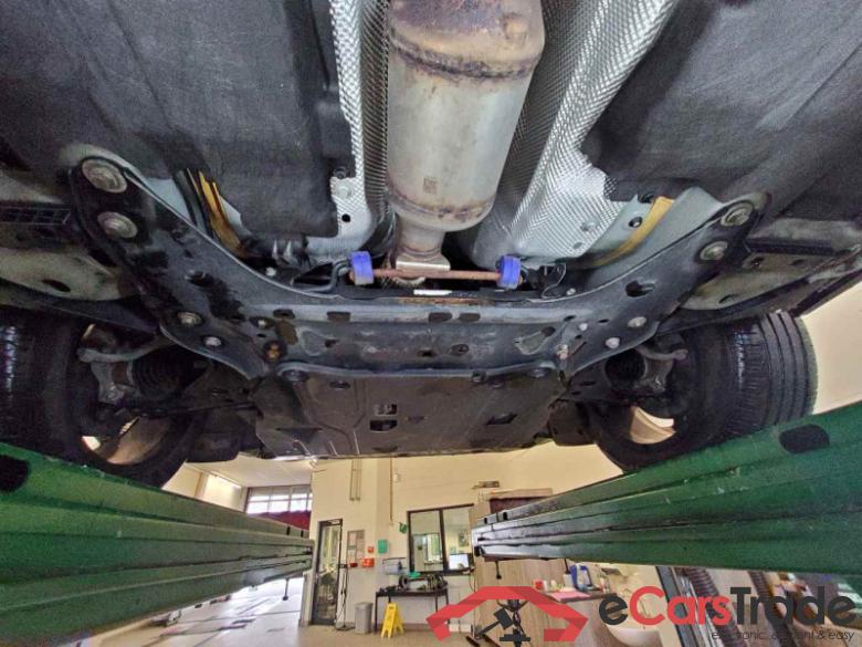 Volvo XC40 (2017->) DE - SUV5 B4 2WD EU6d, R-Design (EURO 6d), 2020 - 2022 #5