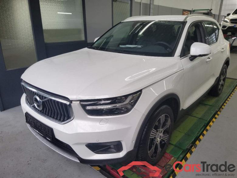 Volvo XC40 (2017->) DE - SUV5 B4 2WD EU6d, Inscription (EURO 6d), 2020 - 2022 #1