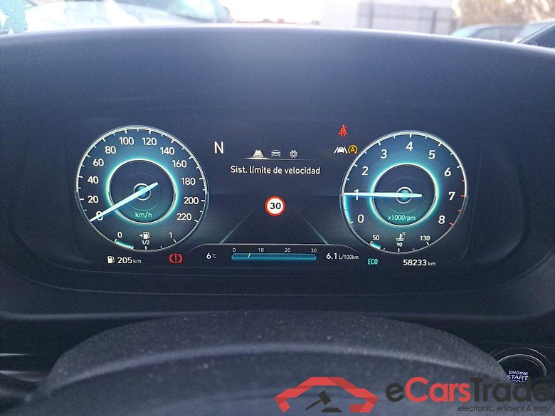 HYUNDAI i20 / 2020 / 5P / berlina con portón 1.0 TGDI 74kW (100CV) 48V Tecno #4