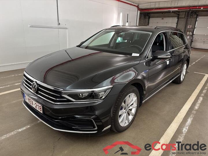 Volkswagen Passat Variant Passat Variant 1.4 TSI DSG6 GTE Business 160kW/218pk  5D/P Auto-6 #1