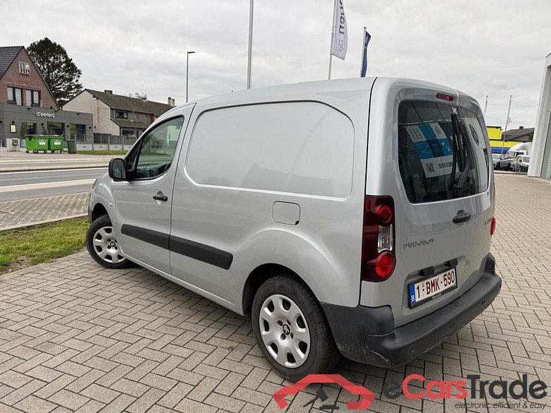 PEUGEOT Partner Fourgon Swb Partner 1.6i L1H1 Premium Pack 120 #3