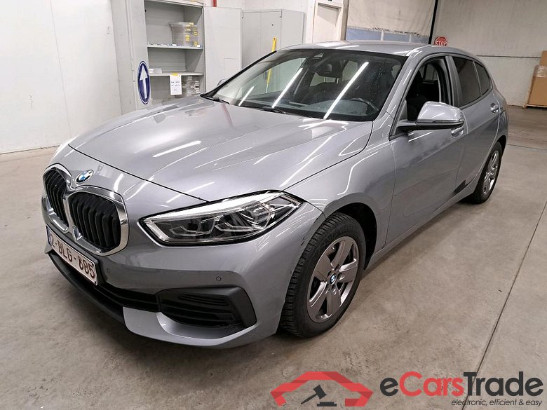 BMW - BMW 1 HATCH 116dA 116PK Advantage Pack Business Plus With Heated Seats & PDC Front & Rear & Removable Trailer Hook #1