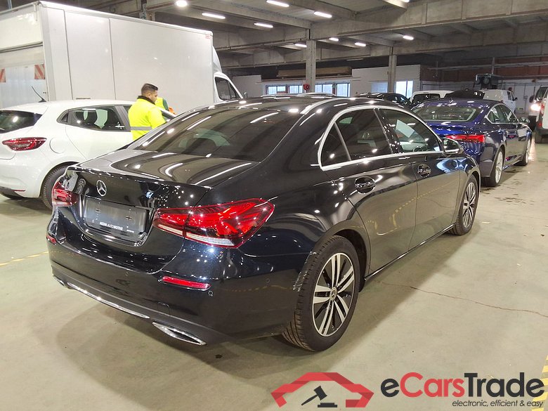 MERCEDES-BENZ A-CLASS LIMOUSINE 2.0 A 200 D BUSINESS SOLUTION DCT #4