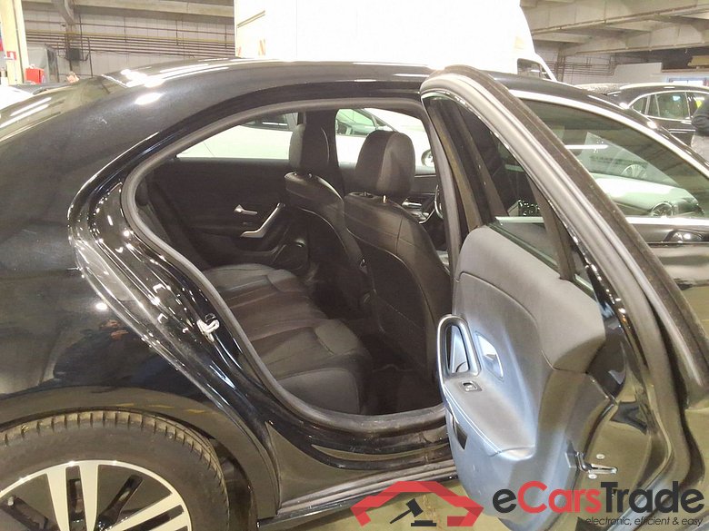 MERCEDES-BENZ A-CLASS LIMOUSINE 2.0 A 200 D BUSINESS SOLUTION DCT #5