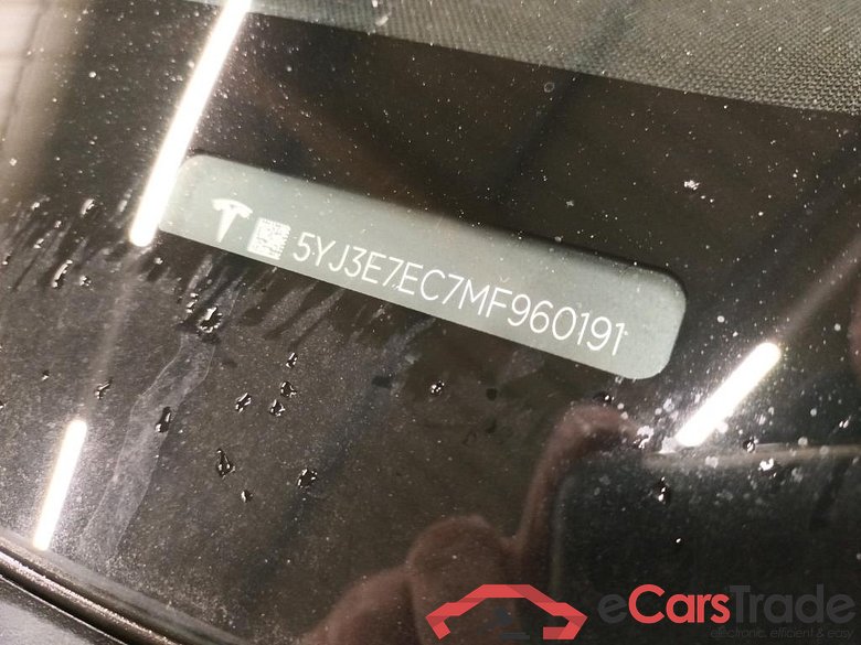 TESLA Model 3 Langstreckenbatt. Allradantrieb Dual Motor Performance 4d 377kW #4