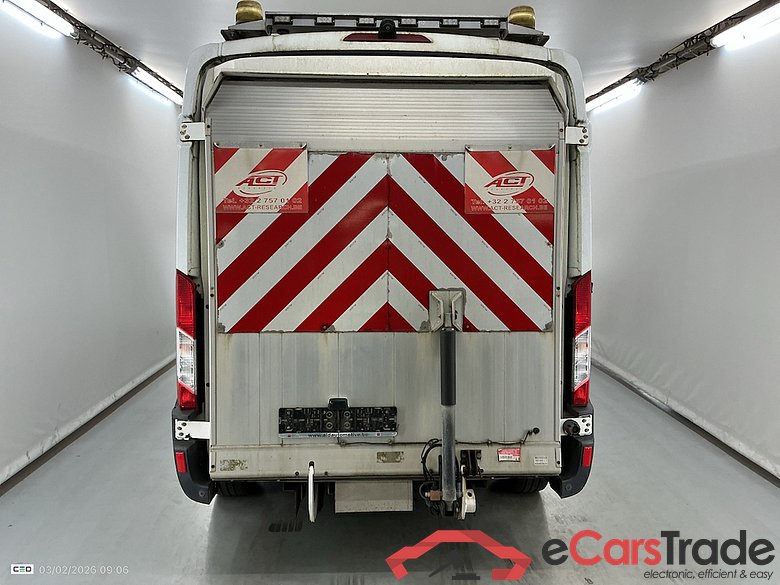 FORD TRANSIT 2T 350M FOU MWB HR DSL 2.0 TDCi L2H2 Trend STOCK #5