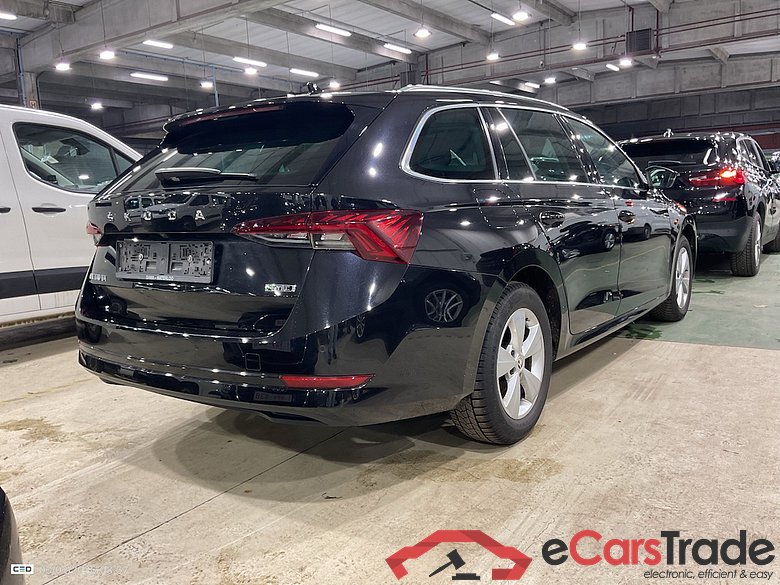 SKODA Octavia 1.0 TSI MHEV 81KW DSG CLEVER #4