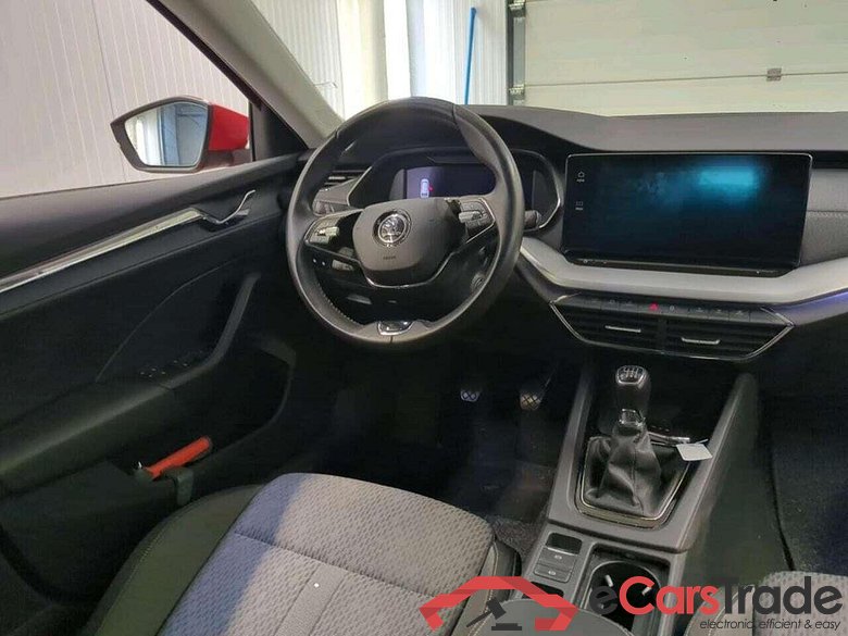 SKODA Octavia Combi 1.5 TSI First Edit. #3