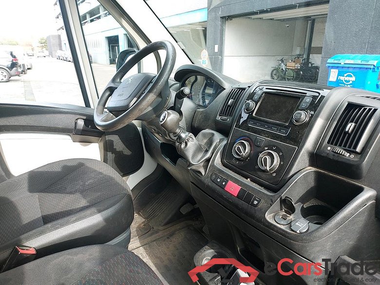 PEUGEOT - PEU BOXER BlueHDi 130PK L3H2  Premium Pack & Towing Hook #3