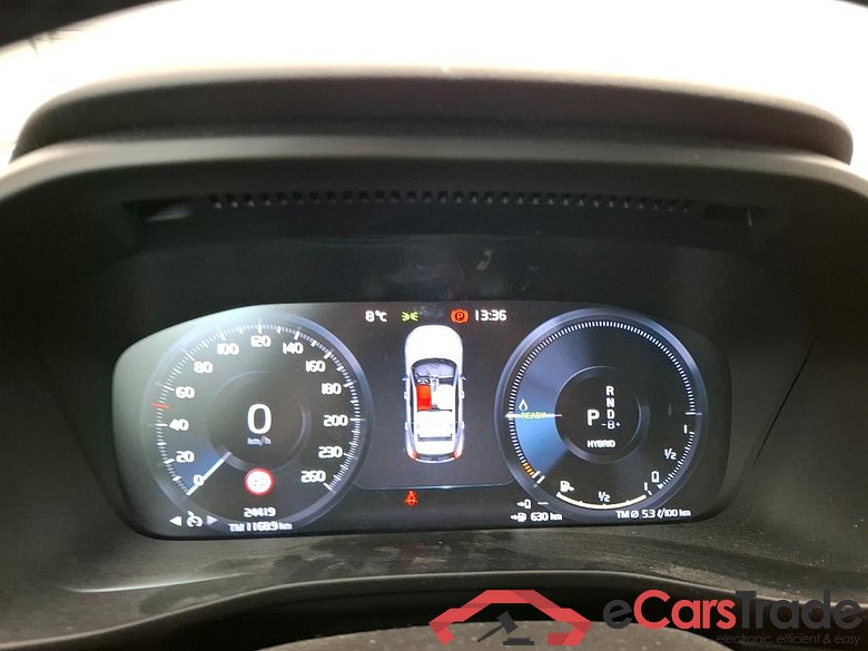 VOLVO XC40 / 2017 / 5P / SUV Recharge T5 262 DCT7 R-Design #6