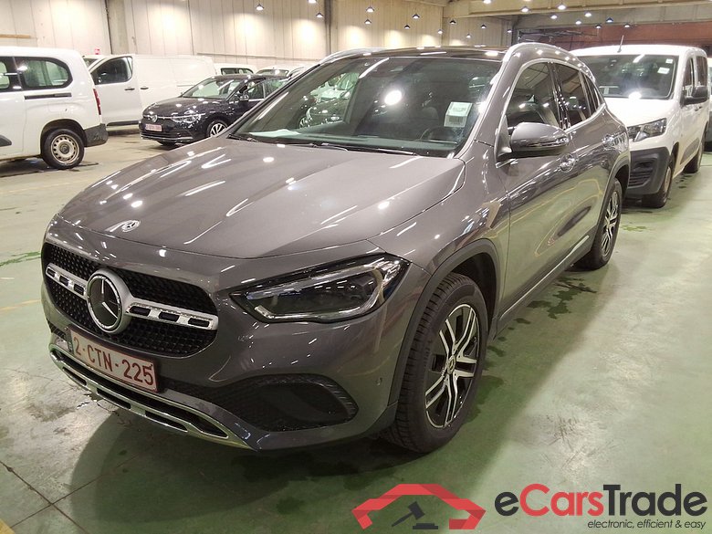 MERCEDES-BENZ GLA 1.3 GLA 250 E DCT BUSINESS SOLUTION
