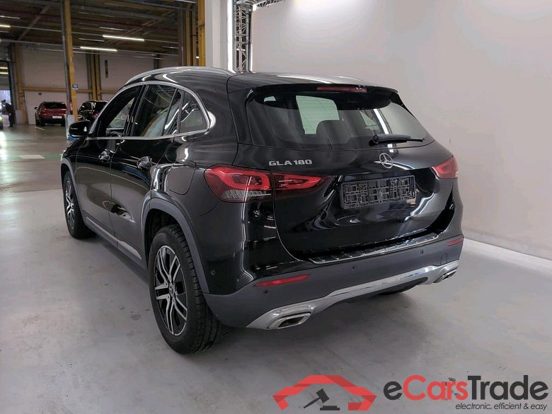 MERCEDES-BENZ GLA 1.3 GLA 180 DCT BUSINESS SOLUTION #3