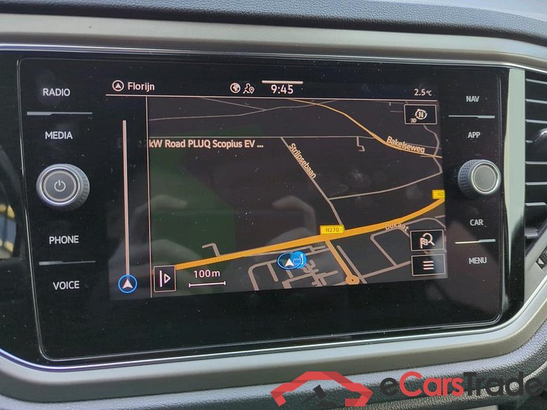 VOLKSWAGEN T-Roc 81 kW #3