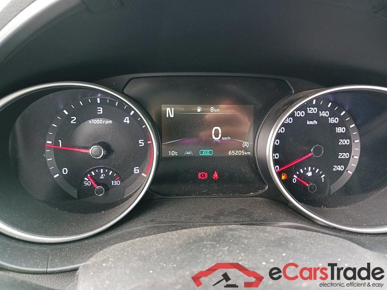 KIA Ceed / 2021 / 5P / berlina con portón 1.6 MHEV iMT 100kW (136CV) Concept #4