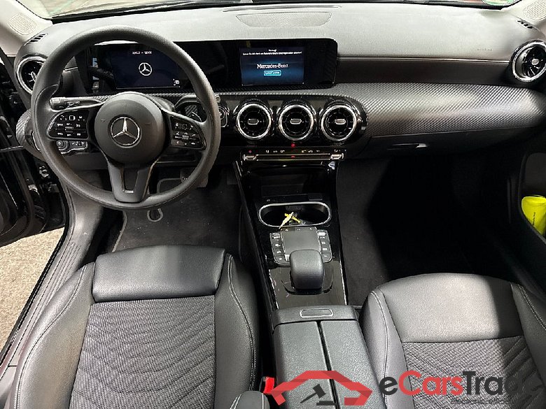 CLA -Klasse Shooting Brake CLA 180 (118.684) 1.3  AT7 E6d #3