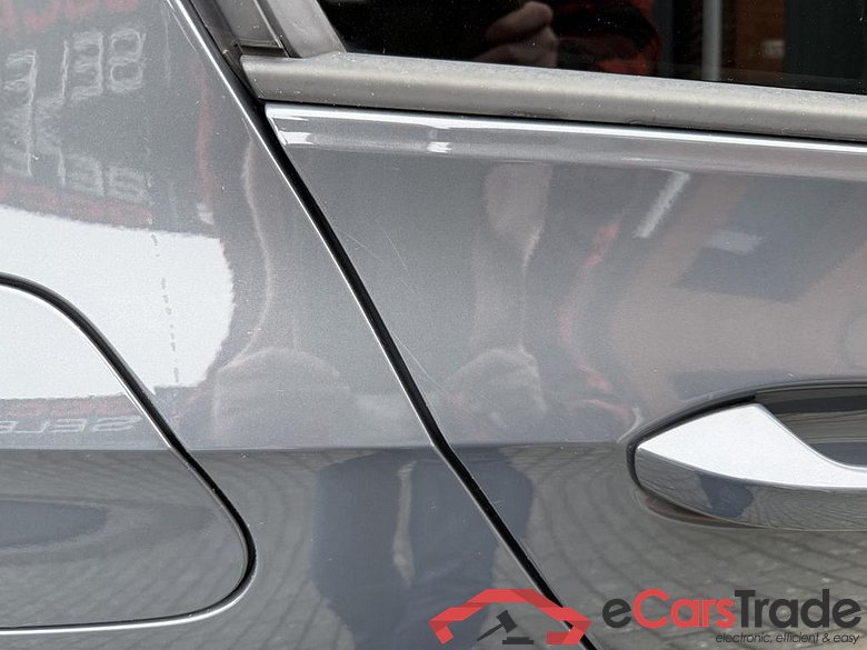 VOLKSWAGEN Golf VIII Golf ACTIVE 1.5 eTSI 96 kW (130 ch) 7 vitesses DSG #4