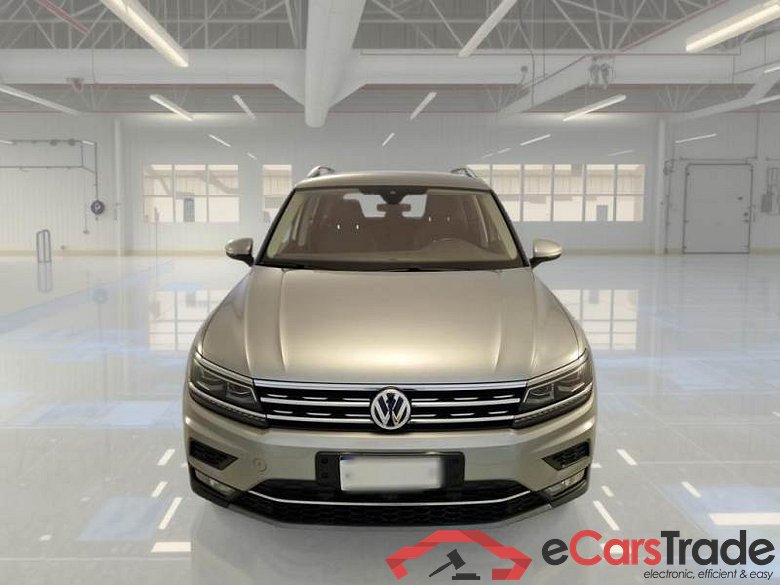 VOLKSWAGEN TIGUAN / 2016 / 5P / SUV 1.5 TSI ADVANCED BMT DSG ACT #6