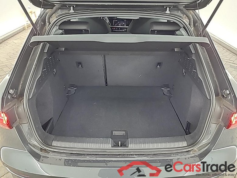 AUDI A3 Sportback 35 TFSI S tronic Business edition 5D 110kW #5