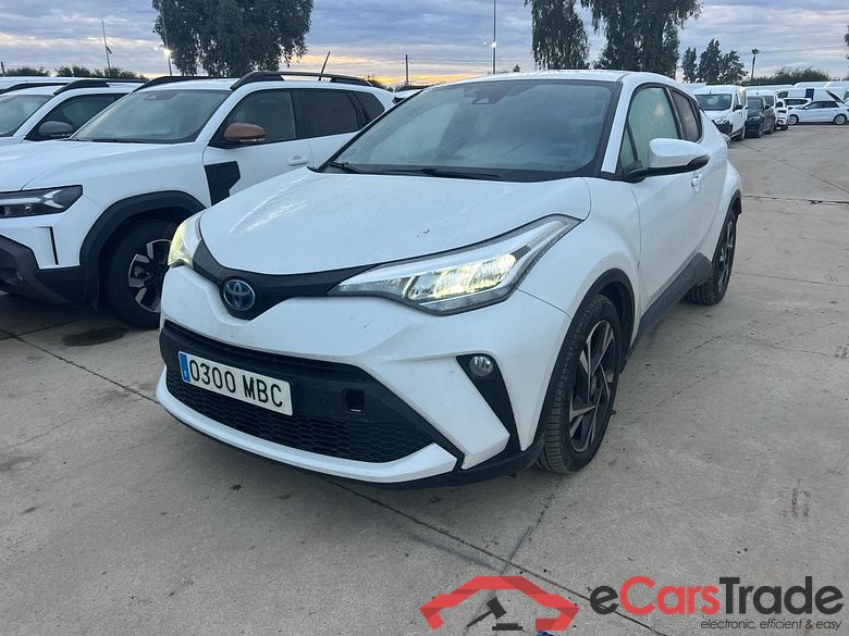 TOYOTA C-HR / 2019 / 5P / todoterreno 2.0 180H Advance #1