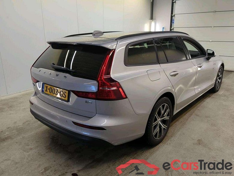 VOLVO V60 2.0 B3 Essential Ed. #2