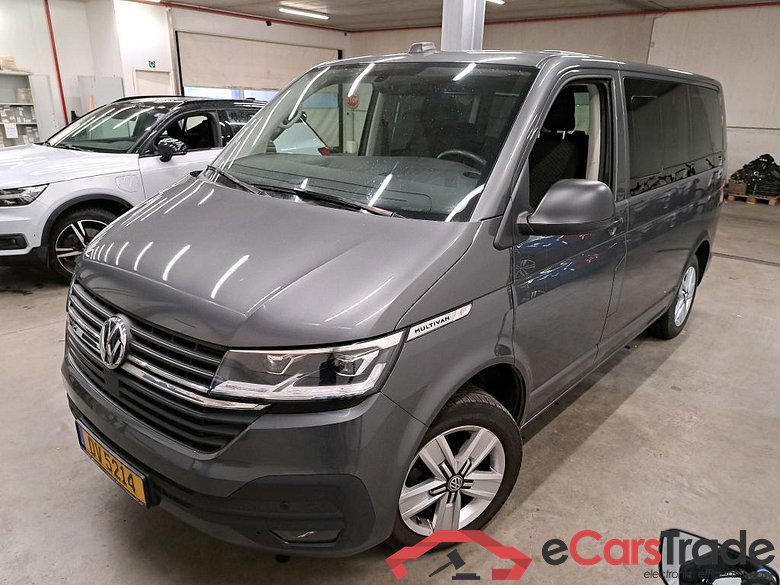 VOLKSWAGEN - VW  MULTIVAN TDI 150PK DSG Trendline Pack Light & Vision & Heated Seats & Two Swivelling Rear Seats & Electric Sliding Door Passager Side & Auxiliary Heater & Nav Discover Media & Rear PDC & Camera #1