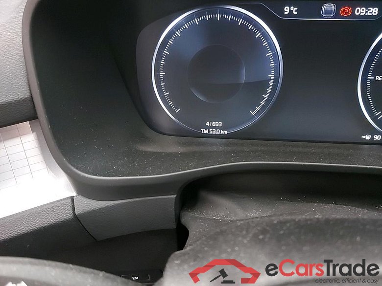 VOLVO - VOL XC40 T5 Recharge 261PK Geartronic Inscription Expression Pack Intellisafe Pro & PArk Assist With Park Pilot & 360 Camera  * HYBRID * #5