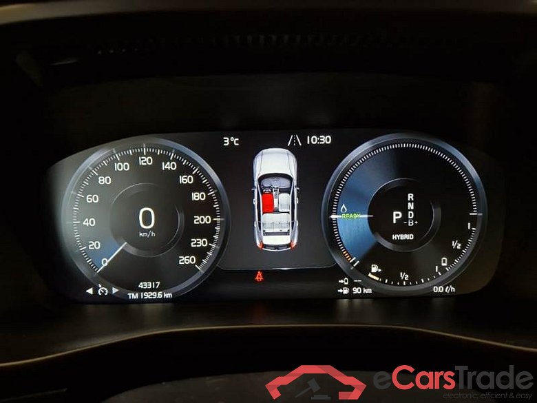 VOLVO XC40 / 2017 / 5P / SUV T5 PLUG-IN HYBRID AUTO RECHARGE INSCR. #4