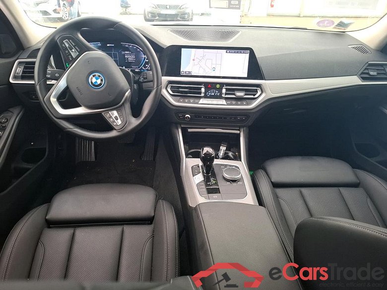 BMW Série 3 Berline / 2018 / 4P / Berline 330e 292ch Business Design BVA8 Hybride #5