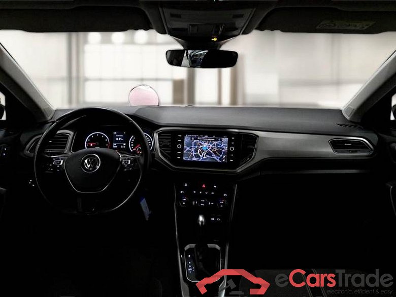 VOLKSWAGEN T-ROC / 2017 / 5P / SUV 1.5 TSI ACT BUSINESS DSG #3