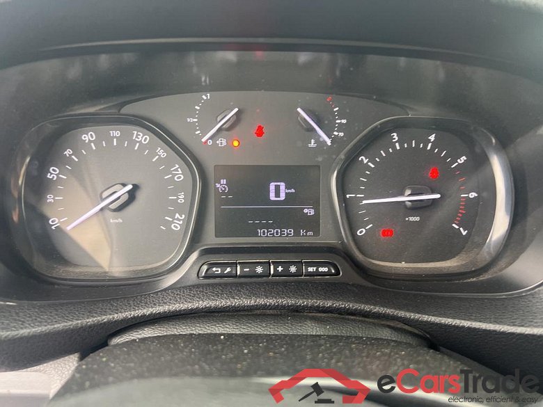 OPEL Vivaro / 2019 / 4P / combi 1.5 Diésel 88kW (120CV) L Inc. Express #4