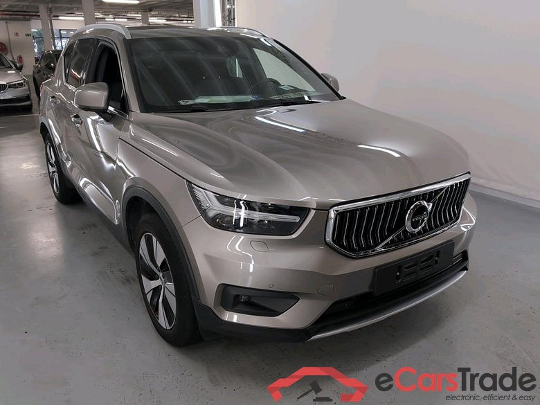 VOLVO XC40 1.5 T5 PHEV Recharge Pro DCT #2