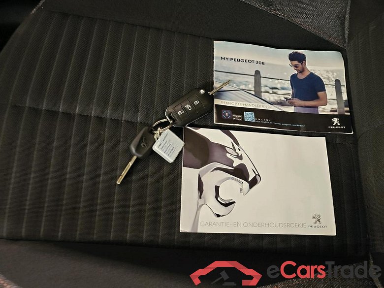 Peugeot 208 Active 1.2 PureTech 75 5d #4