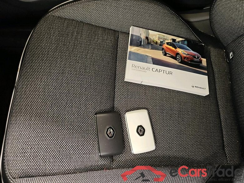 Renault Captur E-TECH Plug-in Hybrid 160 Intens 5d #4