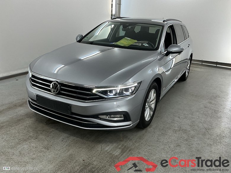 VOLKSWAGEN PASSAT VARIANT DIESEL - 2019 1.6 TDi SCR Style Business DSG