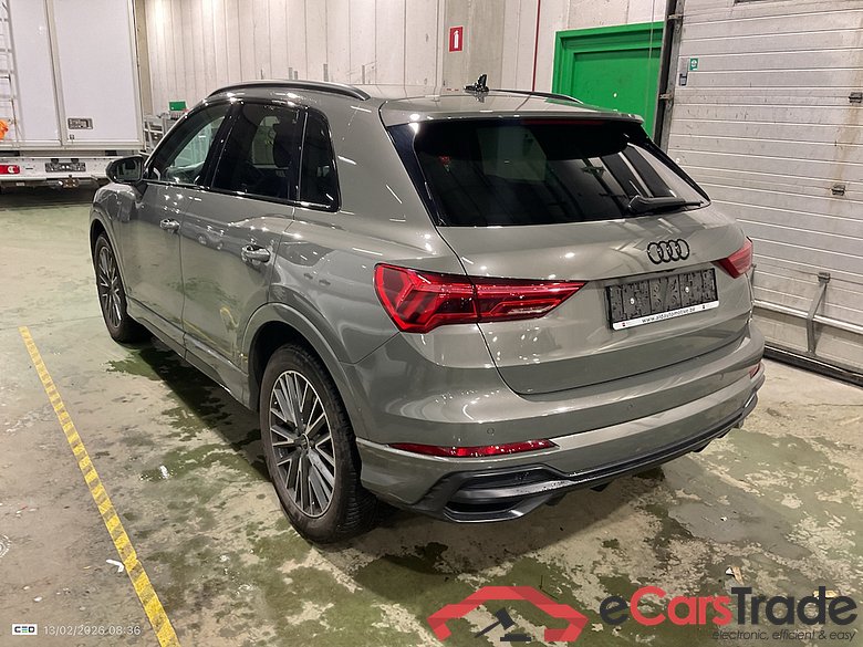 AUDI Q3 1.4 45 TFSI E S TRONIC S LINE #3