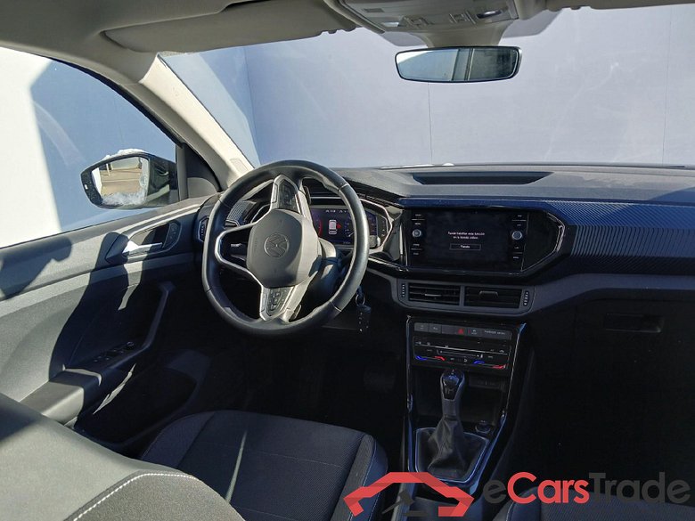 VOLKSWAGEN T-Cross / 2018 / 5P / todoterreno Sport 1.5 TSI 110kW (150CV) DSG #3