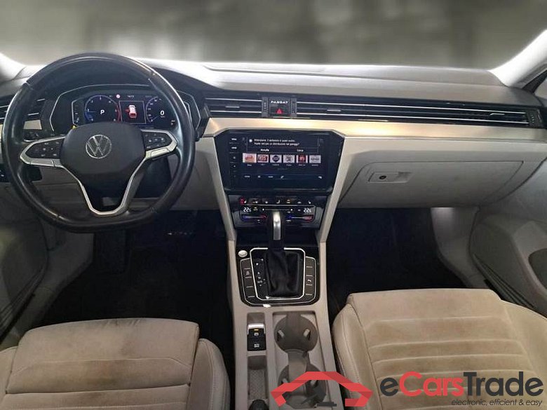 VOLKSWAGEN PASSAT / 2019 / 5P / STATION WAGON VAR. 2.0 TDI SCR EVO 110KW EXECUTIVE DSG #3