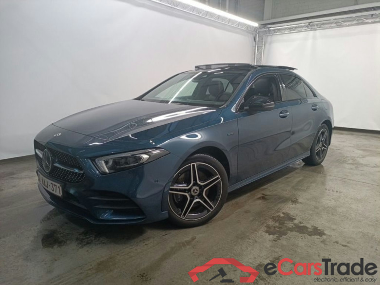 Mercedes-Benz A-Klasse Limousine A 250e Business Solution 4d