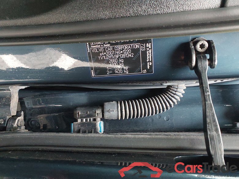 VOLVO XC60 Recharge T6 plug-in hybrid eAWD Eléctrico/Gasolina (Pano) #5