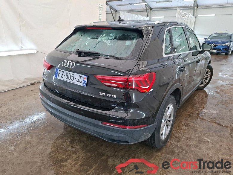AUDI Q3 / 2018 / 5P / SUV 35 TFSI 150 MHEV S TRONIC BUSINESS LINE #3