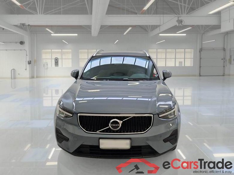 VOLVO XC40 / 2021 / 5P / SUV B3 AUTOMATICO CORE #6