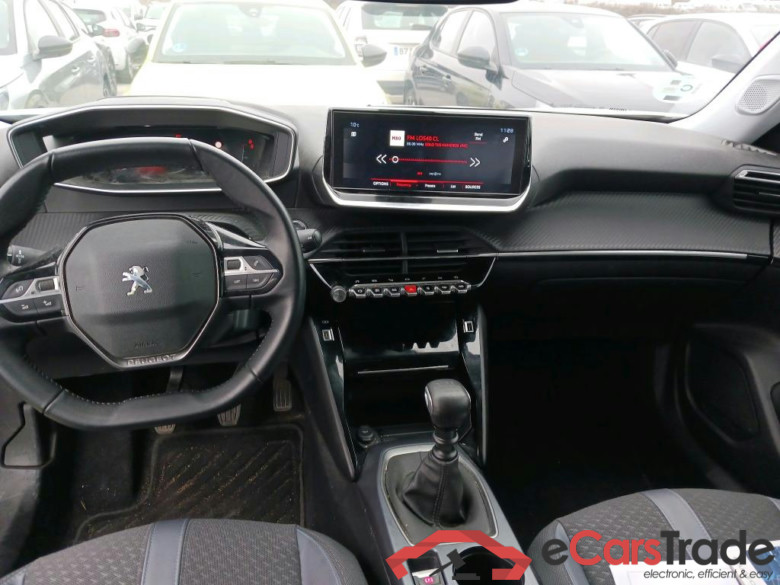 PEUGEOT 2008 / 2019 / 5P / todoterreno Allure Puretech 100 S&S BVM6 (CX) #3