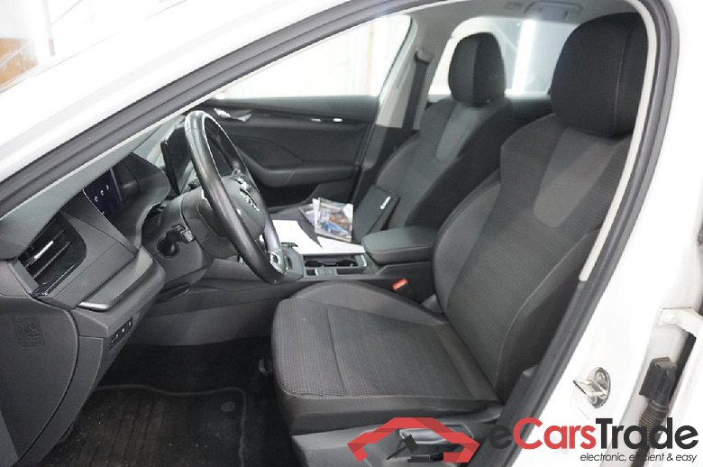 Octavia Combi Ambition 2.0 TDI 85KW MT6 E6d #4