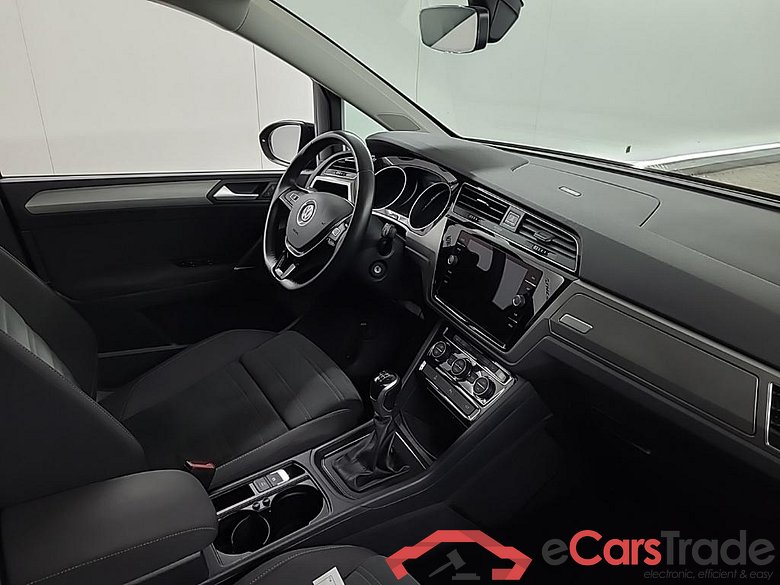VOLKSWAGEN TOURAN 1.5 TSI 110kW Comfortline Business 5D #6