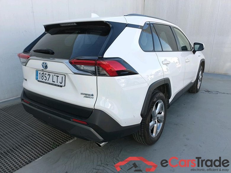 TOYOTA Rav4 / 2018 / 5P / todoterreno 2.5l 220H Advance 4WD #2