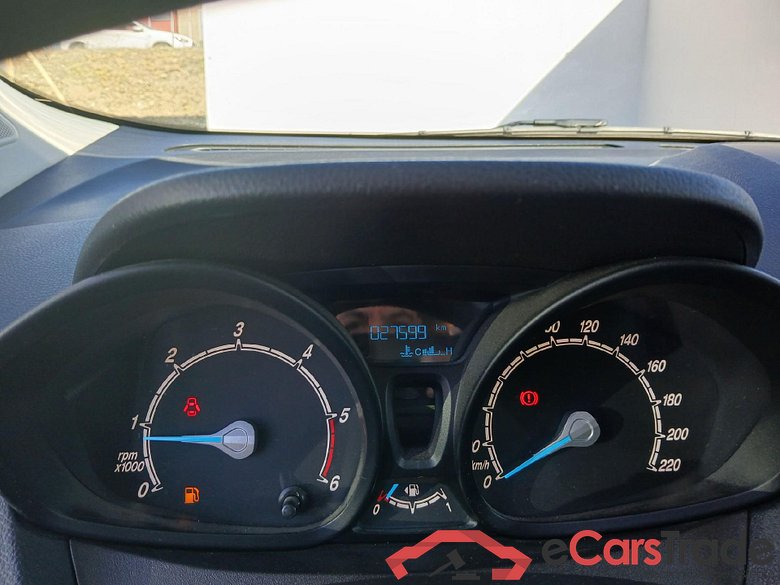 FORD Transit Courier / 2014 / 4P / combi Kombi 1.5 TDCi 71kW Trend #4