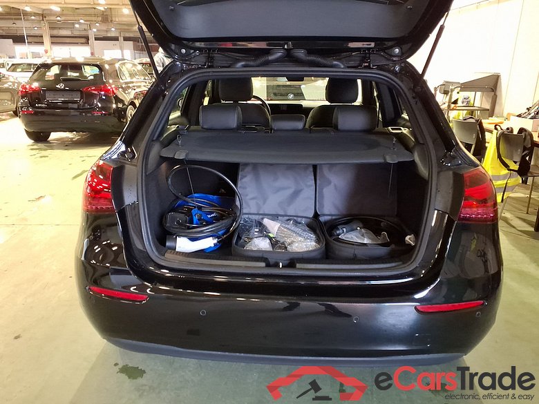 MERCEDES-BENZ A-CLASS 1.3 A 250 E BUSINESS LINE DCT #3