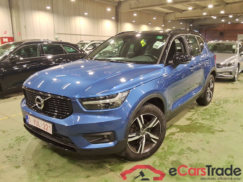 VOLVO XC40 1.5 T3 R-Design Geartronic #1