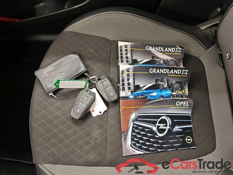 Opel Grandland X 1.6 Turbo 168kW Hybrid Bus. Exec. Automaat 5d #4